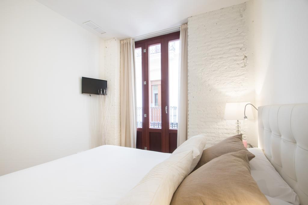 Valencia Luxury - Boutique Redonda Apartment Bagian luar foto